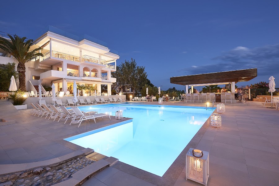 Glavas Inn Pool